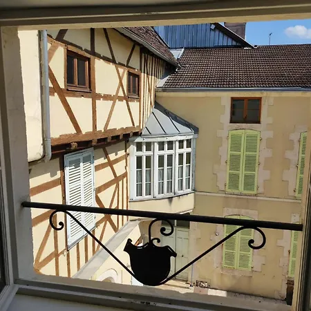 Le Clos De Jeanne - Ideal Grande Famille - *